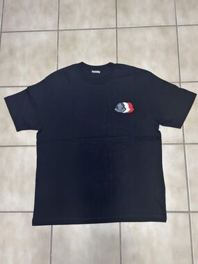 Black Moncler embroidered tricolor cotton t-shirt size medium and large